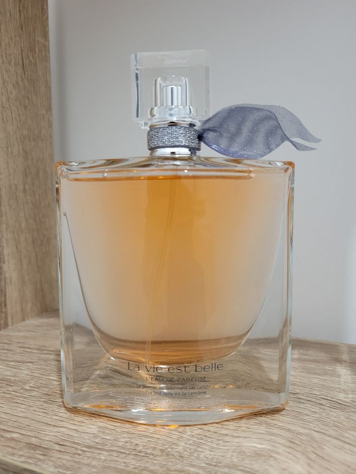 La Vie est belle Lancôme 100ML - photo numéro 3