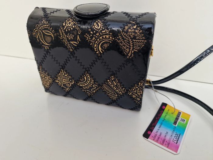Sac Bandoulière Vintage Vernis Noir Reliefs Noirs Dorés - photo numéro 2