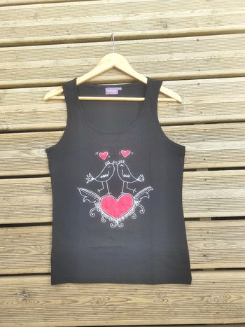 -shirt Femme Taille M/38 – Basique Stylé & Confortable – Très Bon État