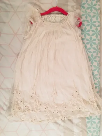 Robe 6-7 ans Zara