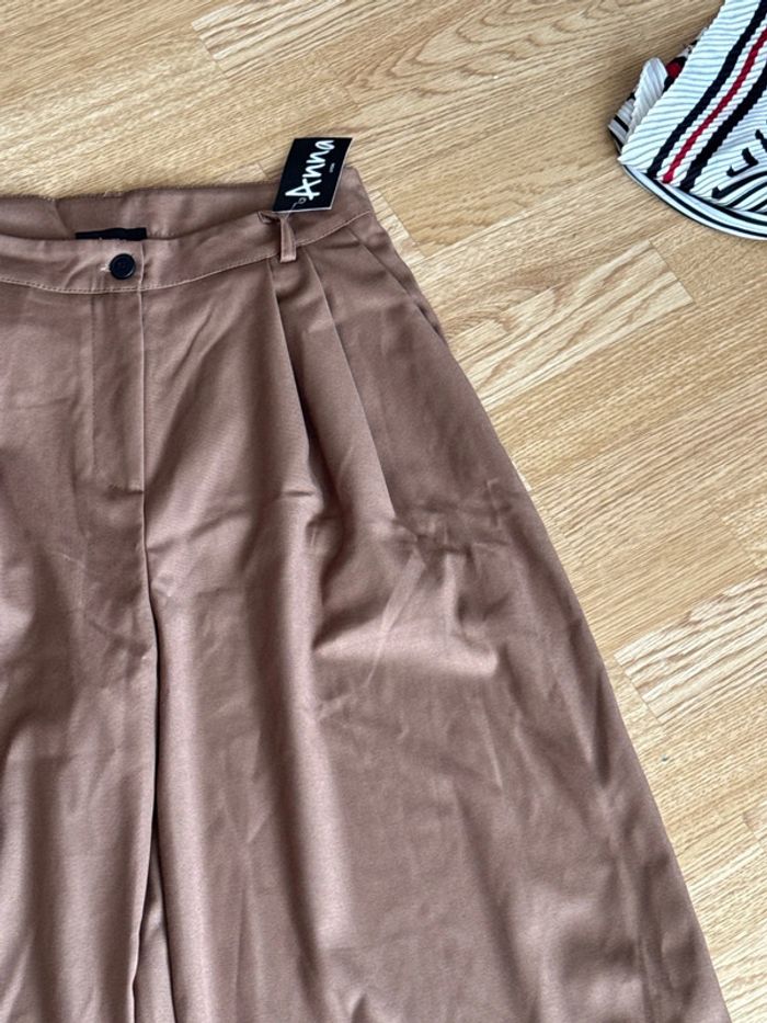 Pantalon à jambe large taille M neuf Anna - photo numéro 4