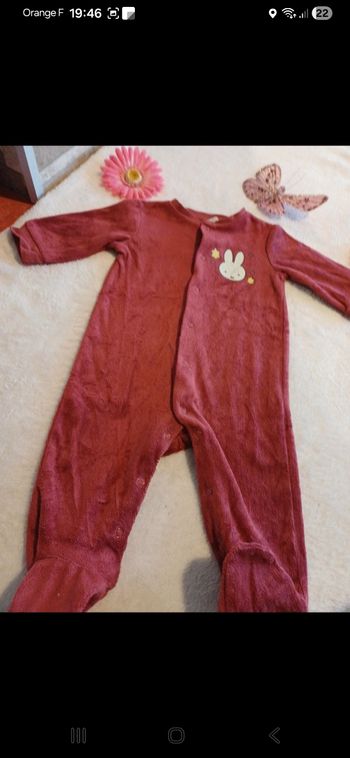 Pyjama bébé taille 6 mois