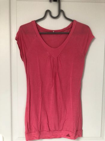 T shirt adidas fushia taille 36