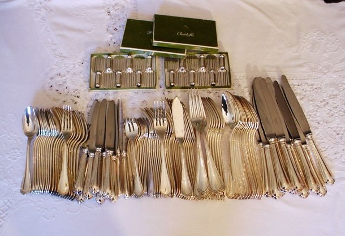 Remarquable ménagère de 170 pièces, hyper complète, en métal argenté - photo numéro 5