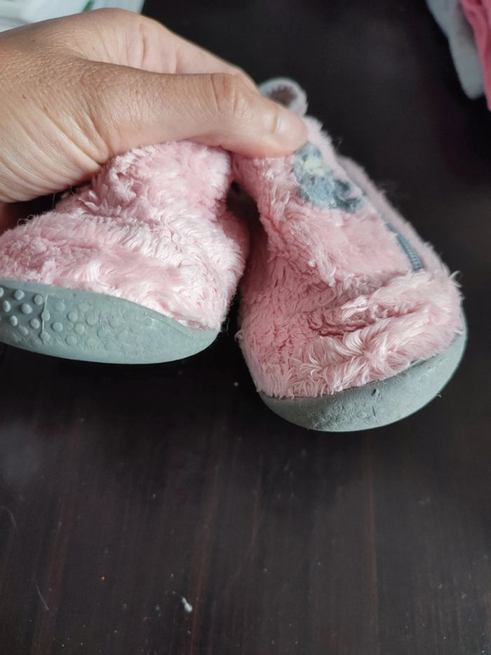 Paire de chaussons rose 23 fermeture éclair - photo numéro 4