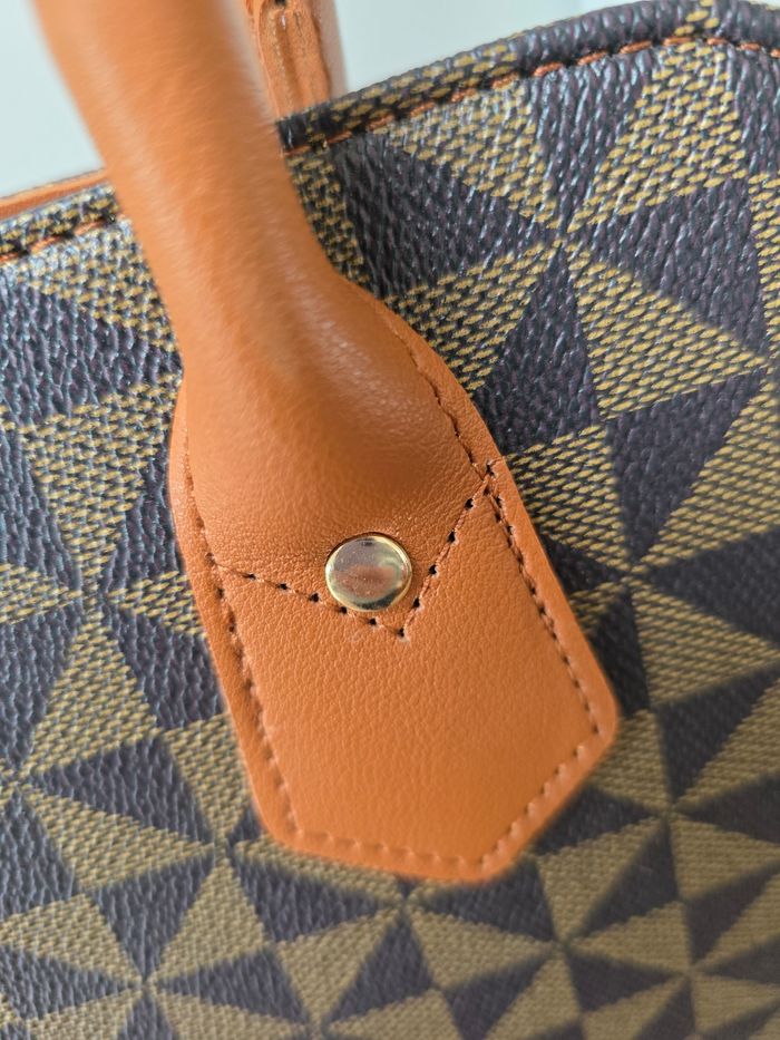 sac
à
main damier beige chic - photo numéro 4