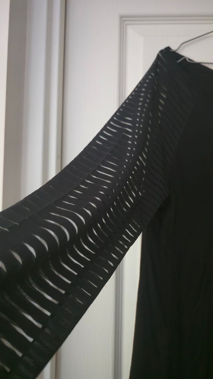 Haut noir manches transparentes - photo numéro 2