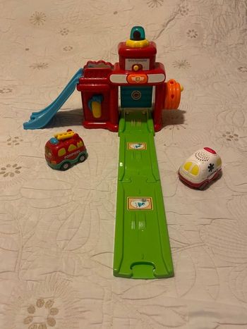 Au feu les pompiers tut tut bolides