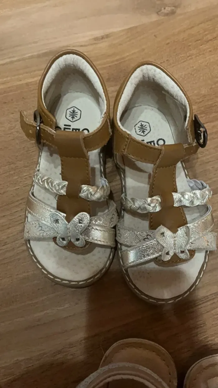 Lot 3 paire de sandale fille 23 - photo numéro 2