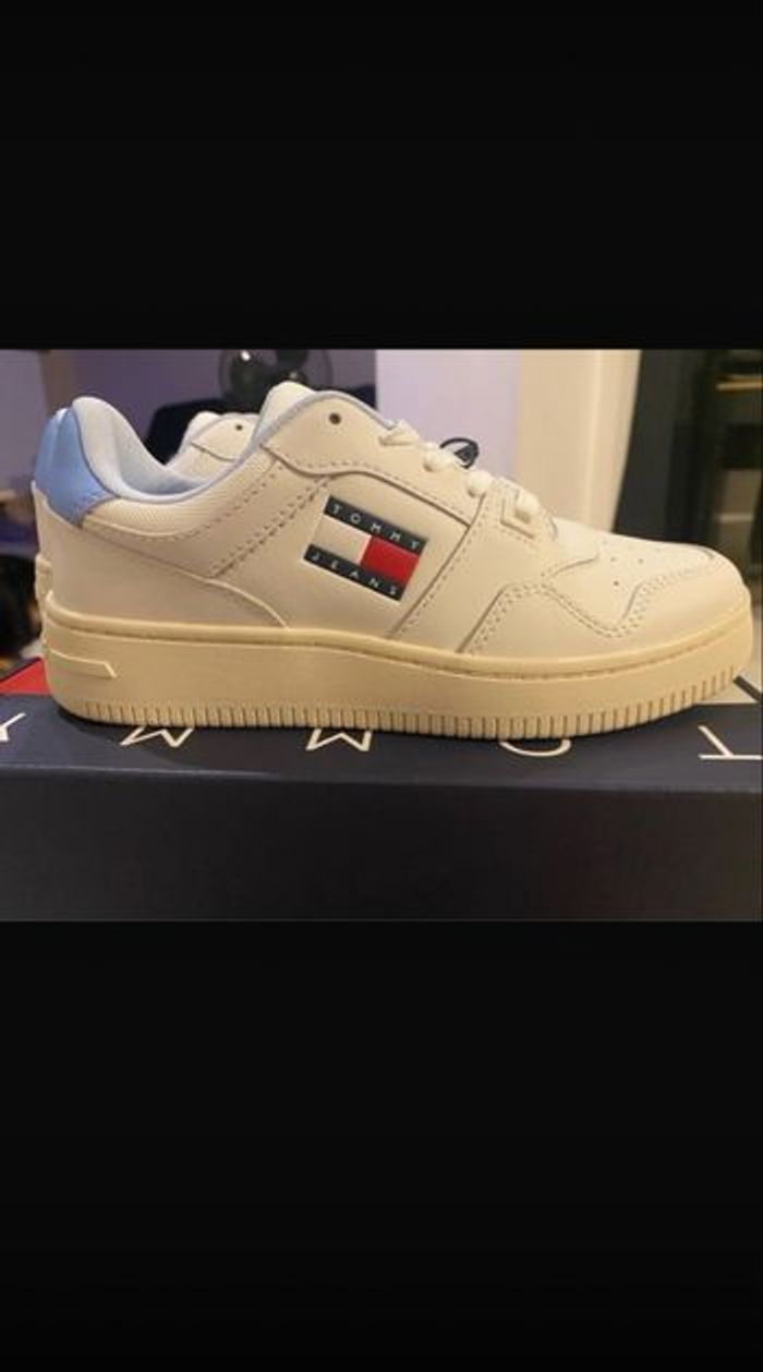 Baskets femme Tommy Hilfiger - neuf - photo numéro 2