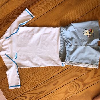 Maillot anti uv et short piscine
