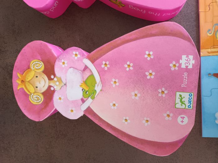 puzzle fille la princesse à la grenouille neuf 36 pieces djeco à partir de 4 ans 4+ - photo numéro 3