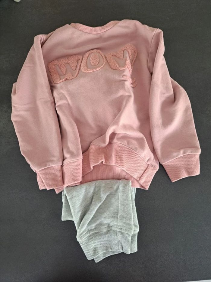 ensemble jogging décathlon rose 3-4 ans