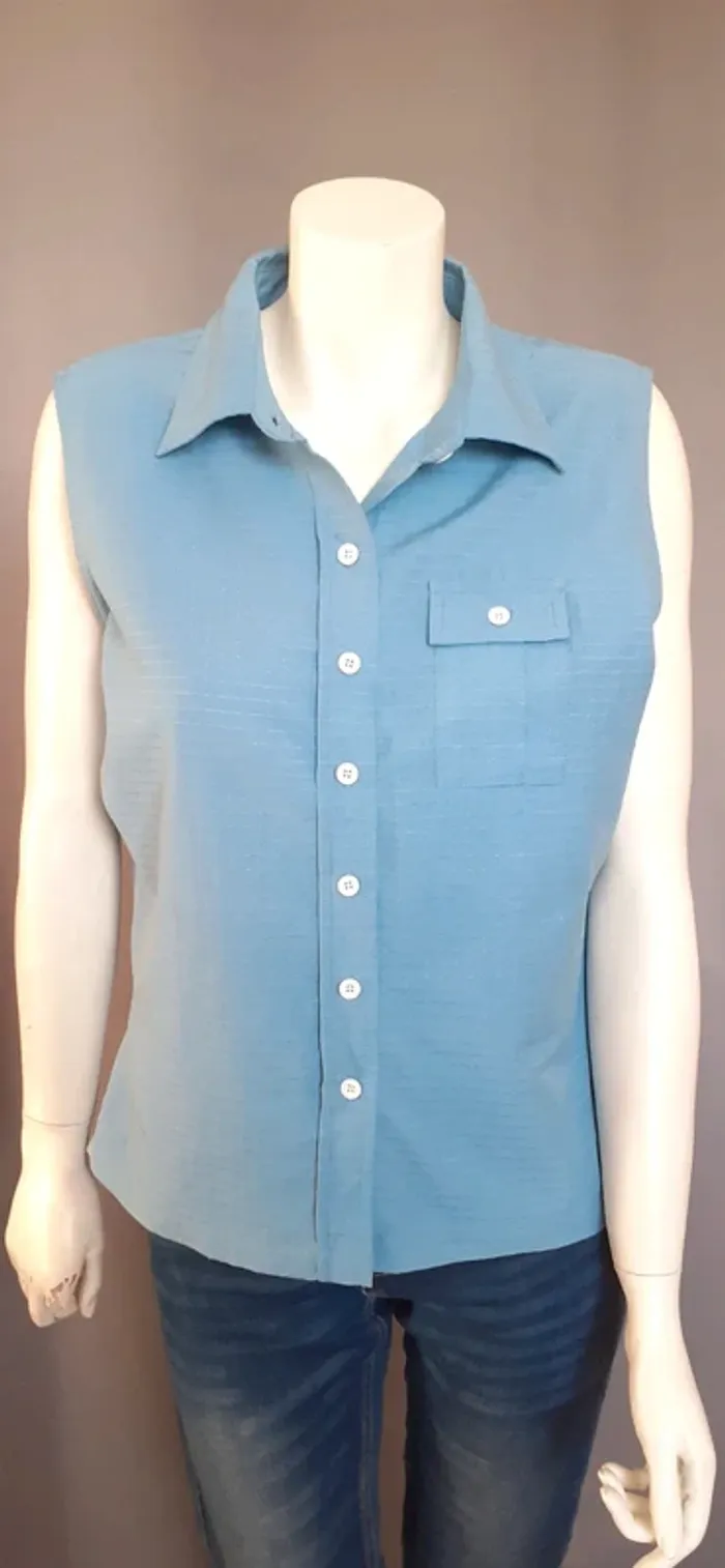 Jolie chemise sans manches - photo numéro 2