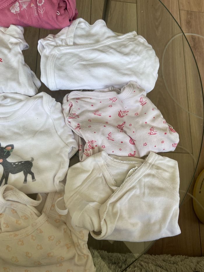 Bodys taille 1 mois - photo numéro 4