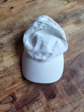 Casquette blanc crème enfant scratch