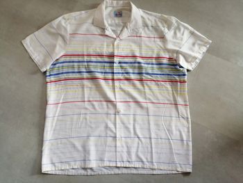 chemise manches courtes taille 4 ou 41-42 Aventure