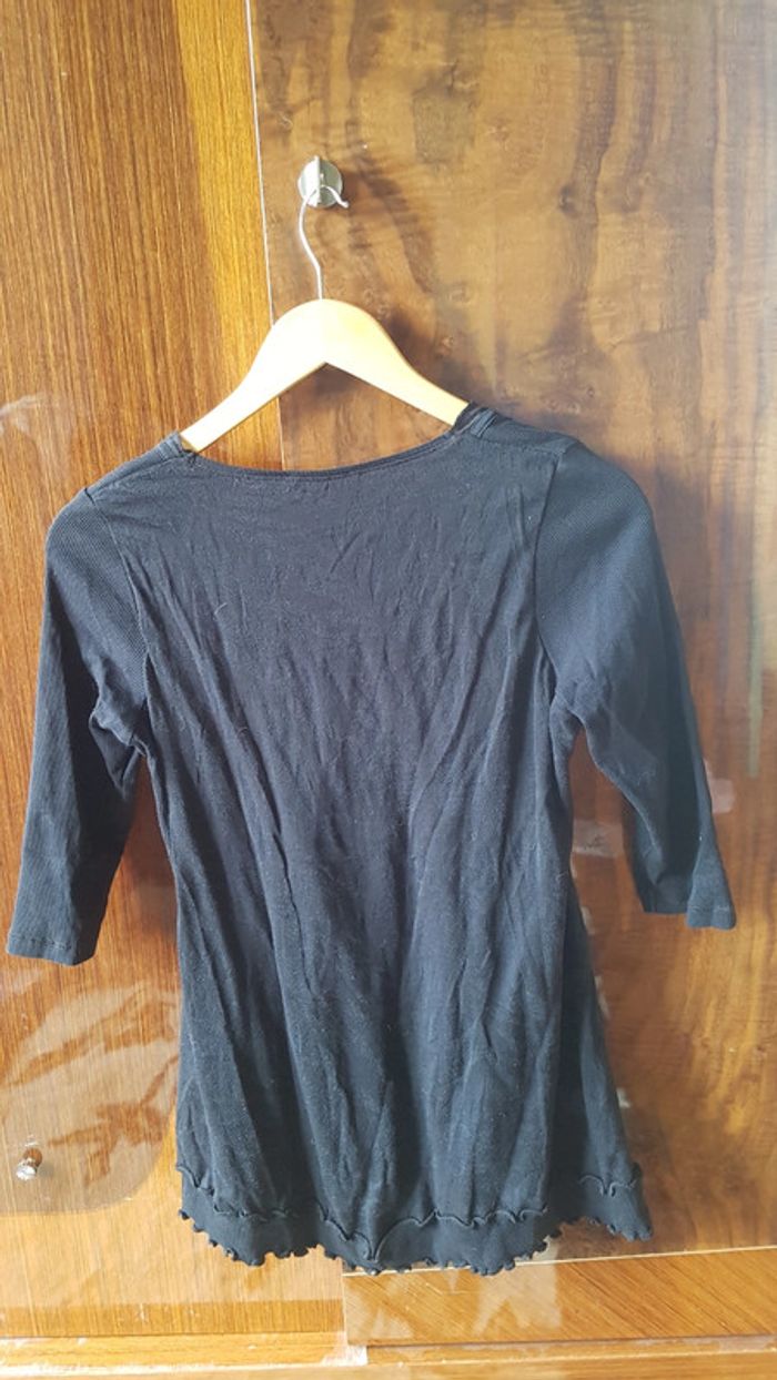 Blouse manches 3/4 noir avec dessin - photo numéro 2