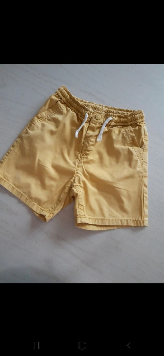 Short 3/4 ans  ☆
