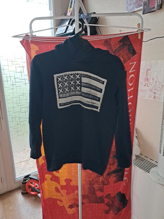 Pull garçon à capuche