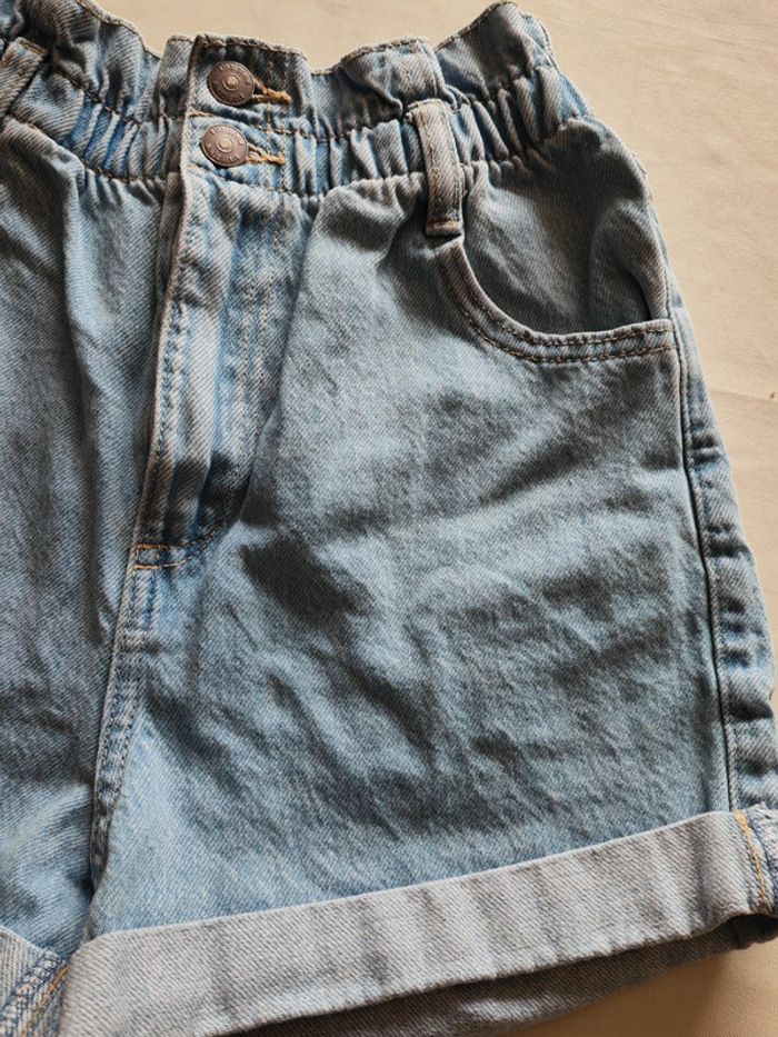 Short en jean , taille 32, marque kiabi - photo numéro 3
