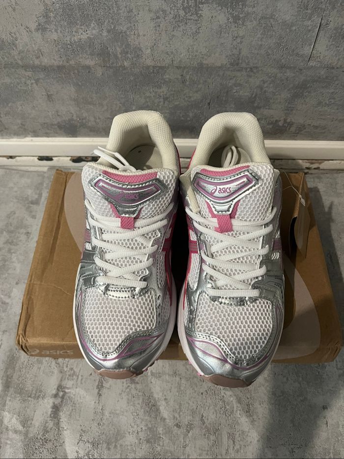 ASICS Kayano 14  blanc/Fauve – NEUF – Pointure 43.5 – Homme/Femme - photo numéro 5