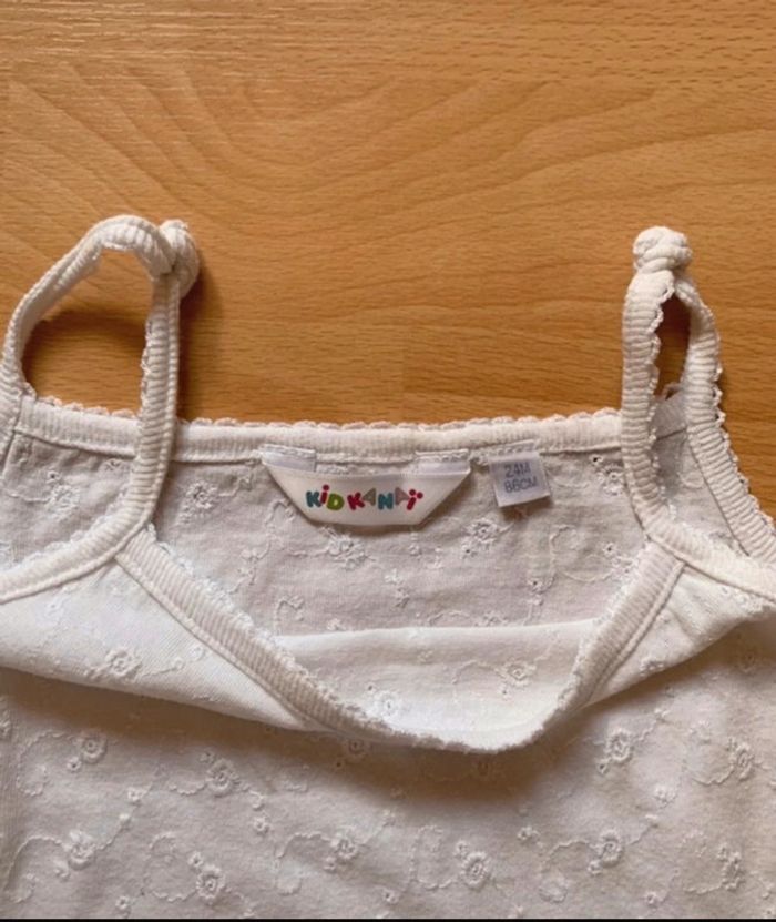 Robe brodé - photo numéro 2