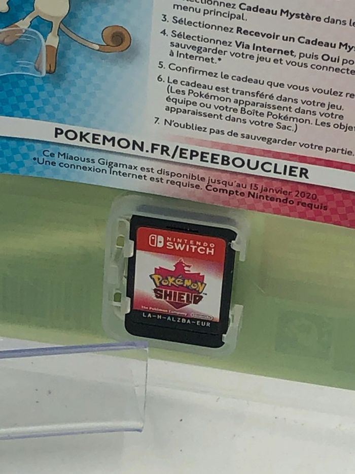 Jeu vidéo Pokémon Bouclier sur console Nintendo Switch - photo numéro 4