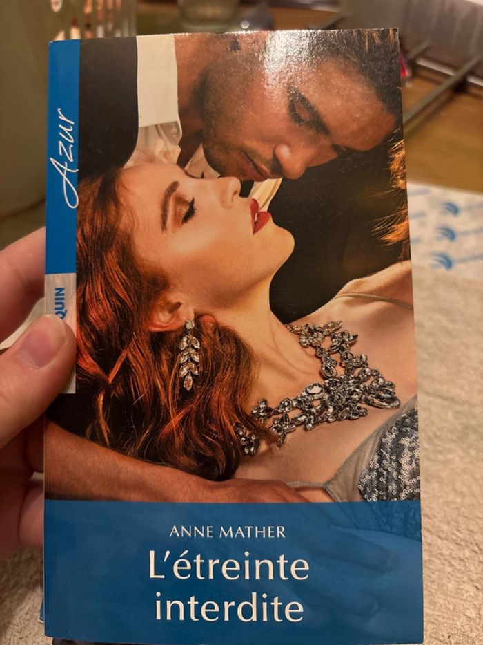 L’étreinte interdite