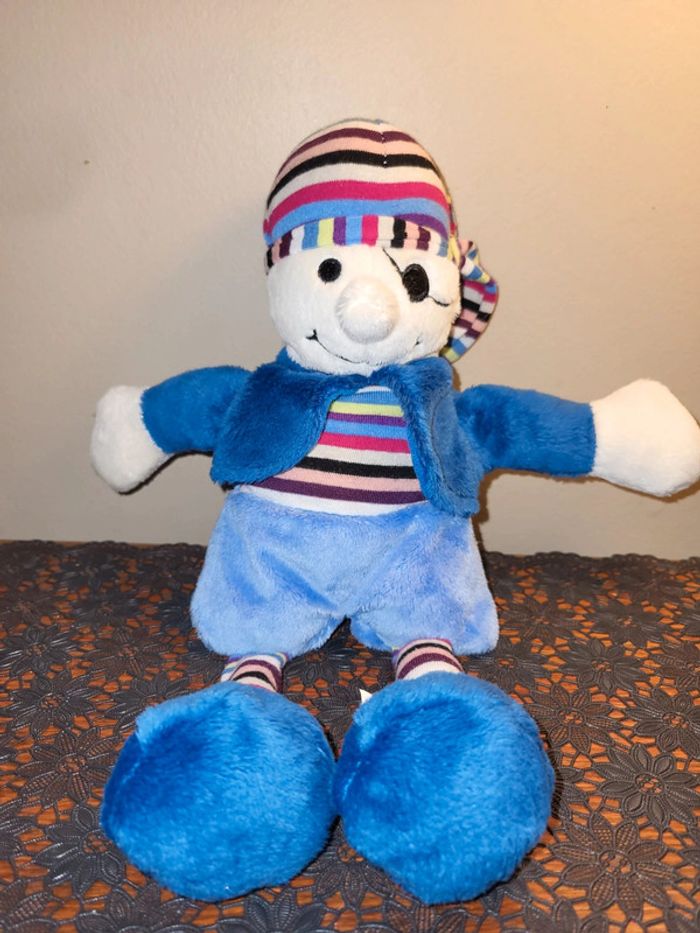 Peluche poupée pirate