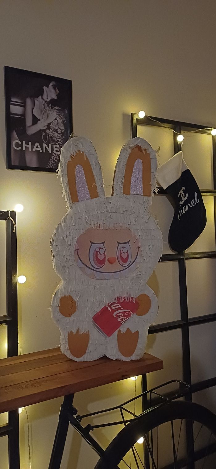 Pinatas anniversaire Labubu enfants - photo numéro 2