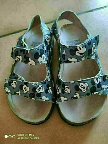 Sandales Disney taille 29