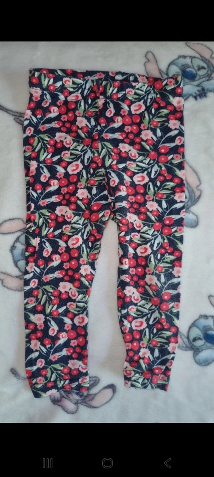 Leggings 12 mois en très bon état