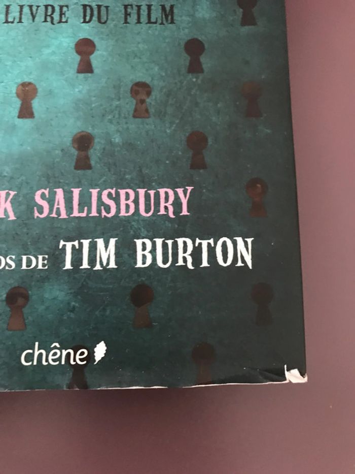 Livre Alice aux pays des merveilles le film Tim Burton - photo numéro 2