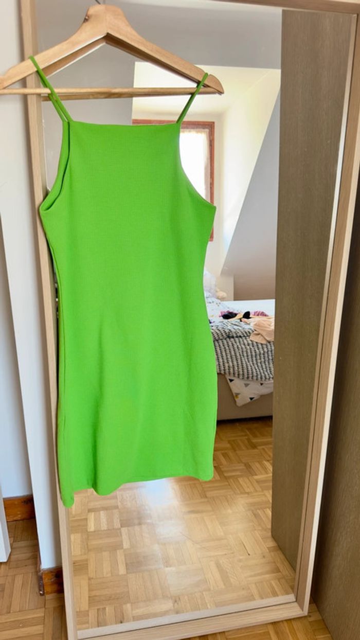 Robe moulante verte S - photo numéro 3
