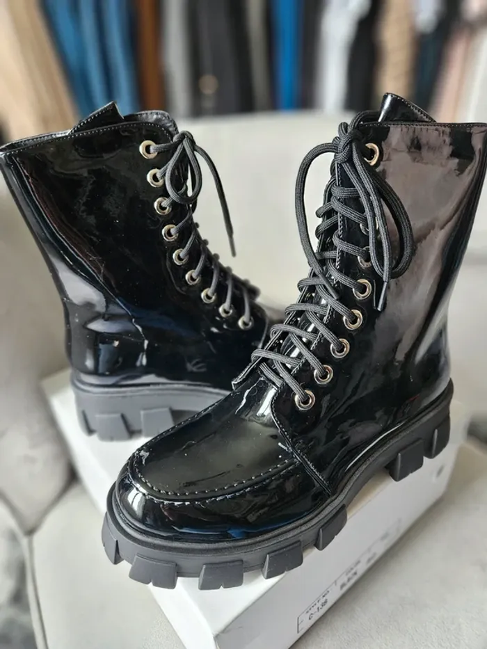 Bottines vinyles pointure 40 - photo numéro 3