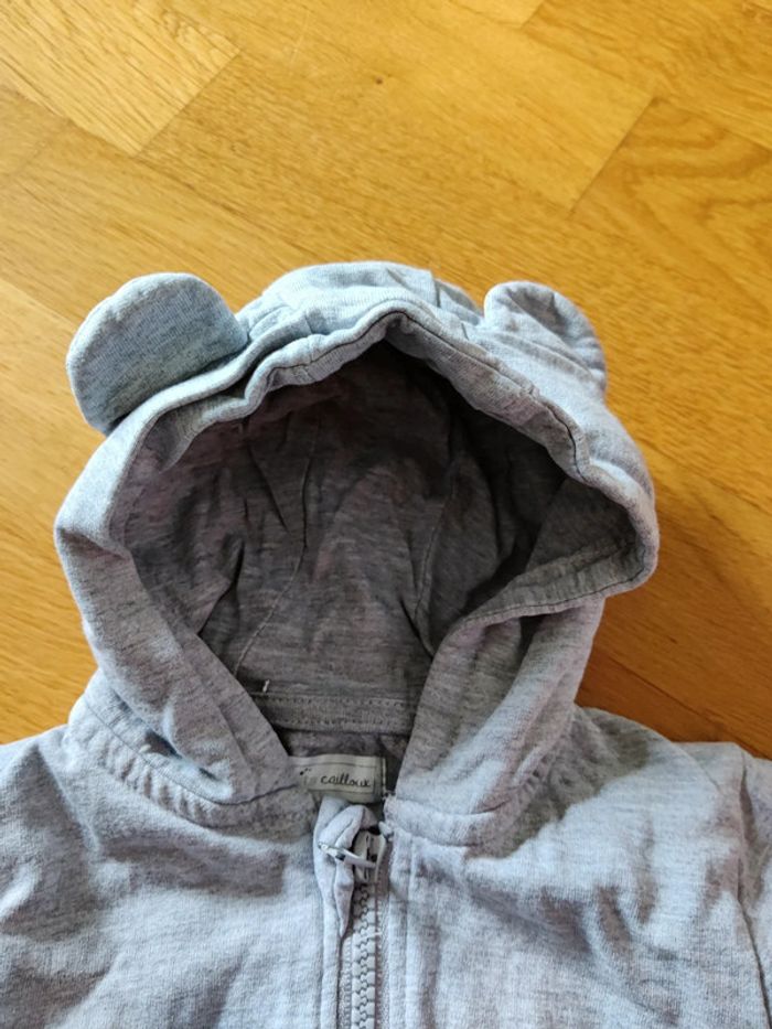 Sweat gris 6 mois - photo numéro 2