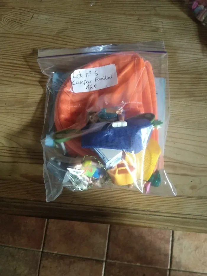 Playmobil Campeur Familial