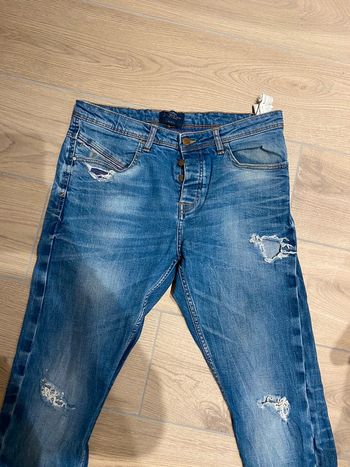 Jean bershka slim fit taille 44