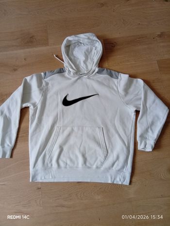 Magnifique sweat a capuche NIKE 