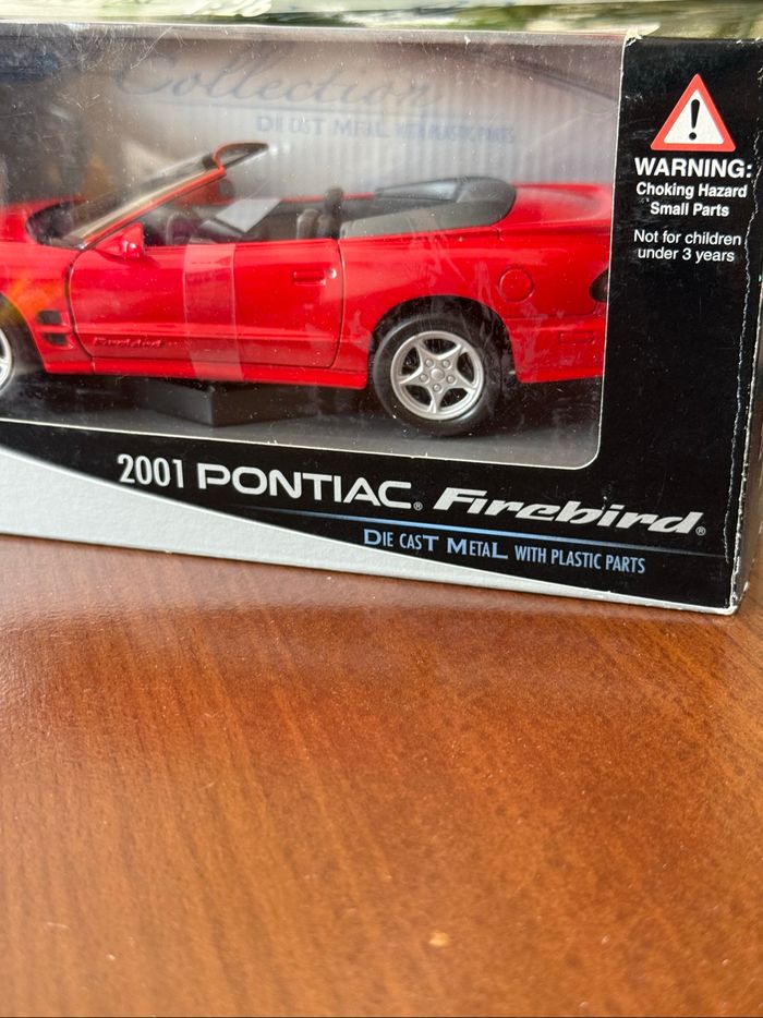 Welly - 2001 Pontiac Firebird (1:26) - photo numéro 5
