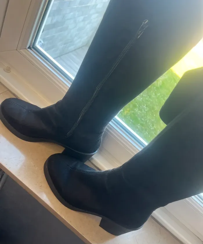 🔹 Cuissardes Noires en Daim – Gemo 🔹 - photo numéro 3