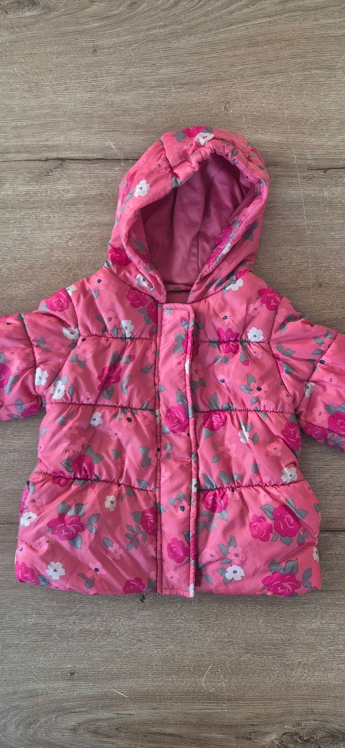 Doudoune Benetton 6 mois 🌸 - photo numéro 2