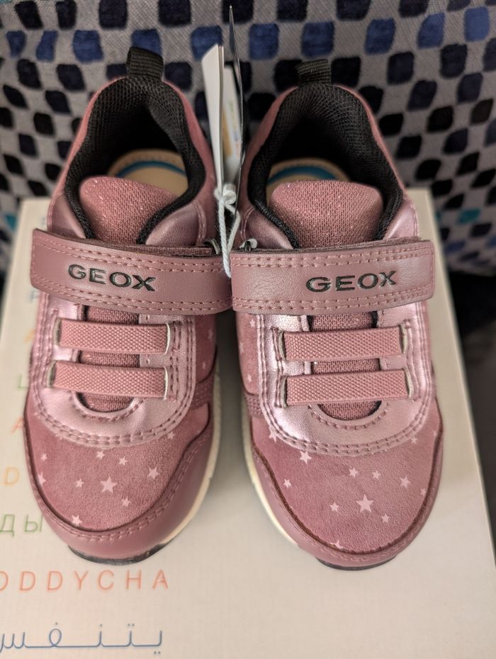 Baskets fille en cuir et autre cuir. Taille 22. Neuf. Geox - photo numéro 5