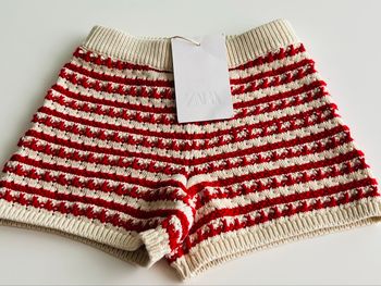 Splendide Short en maille rayé – ZARA Kids  (5 ans)