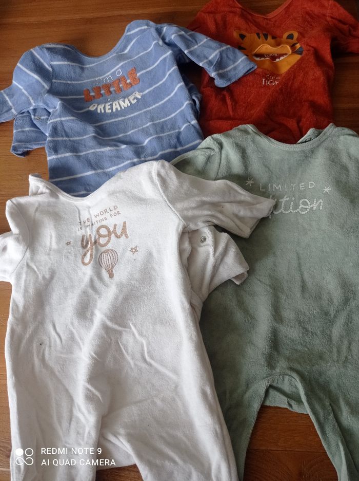 Lot vêtements  bb garçon 6 mois - photo numéro 4