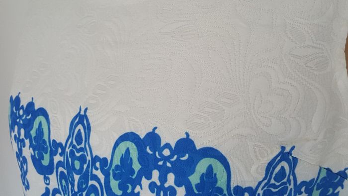 Robe patineuse belle qualité NEUVE 40 - photo numéro 2