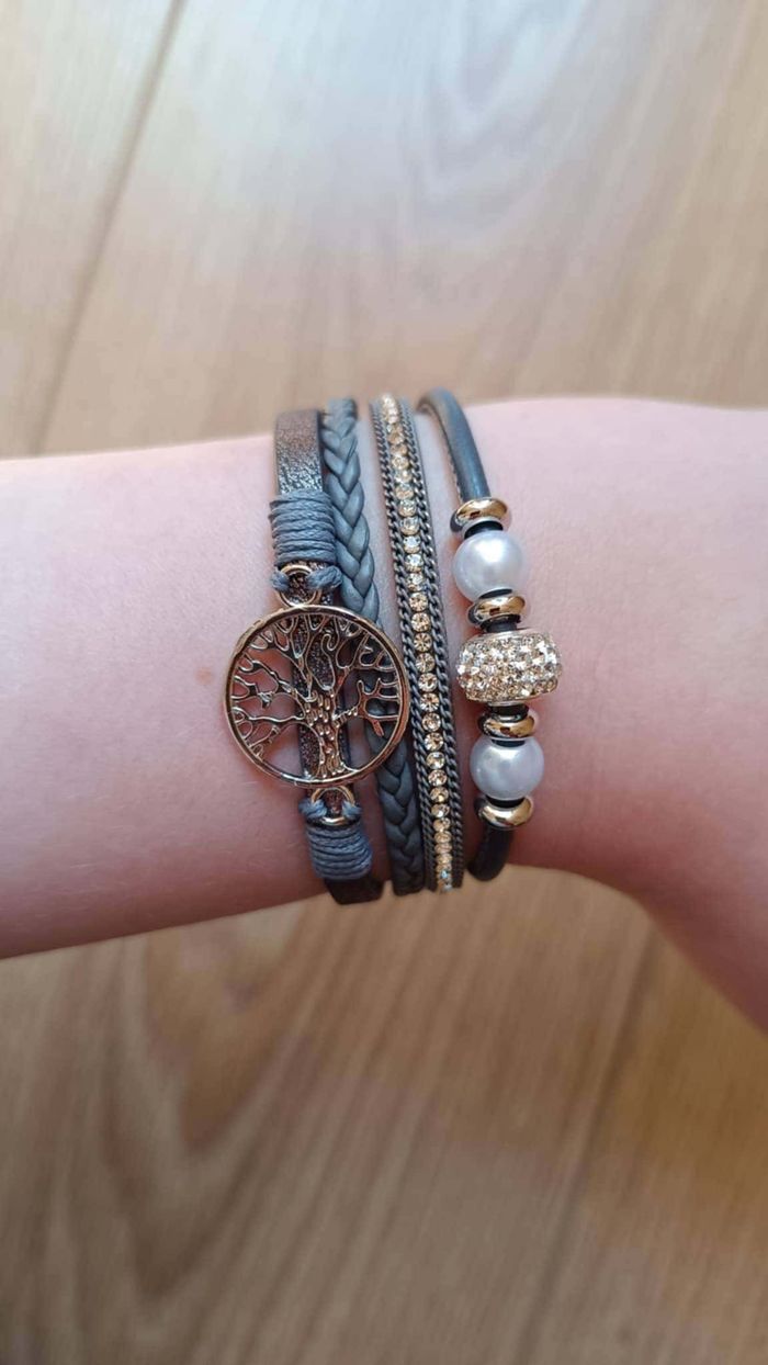 Bracelets et Montre fantaisie - photo numéro 3