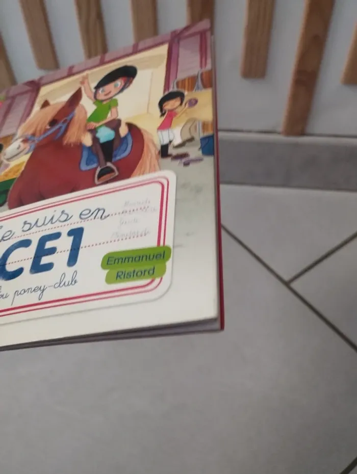 Livre je suis en CE1  le poney club - photo numéro 3