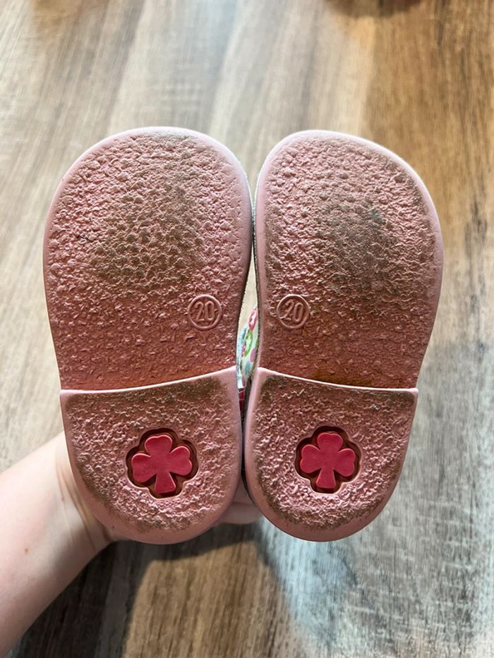 Chaussures bébé fleurie - photo numéro 6